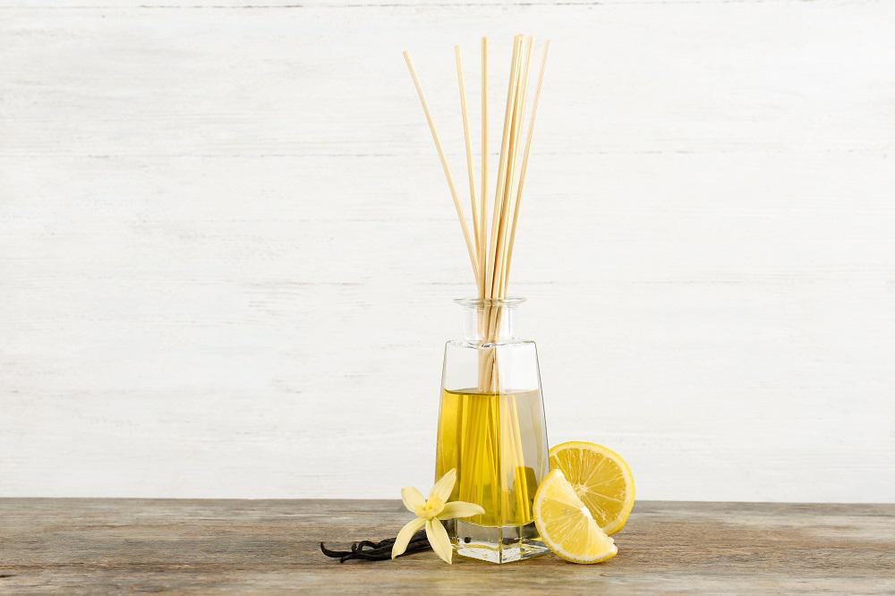 make-your-home-smell-fresh-with-lemon-putty.jpg